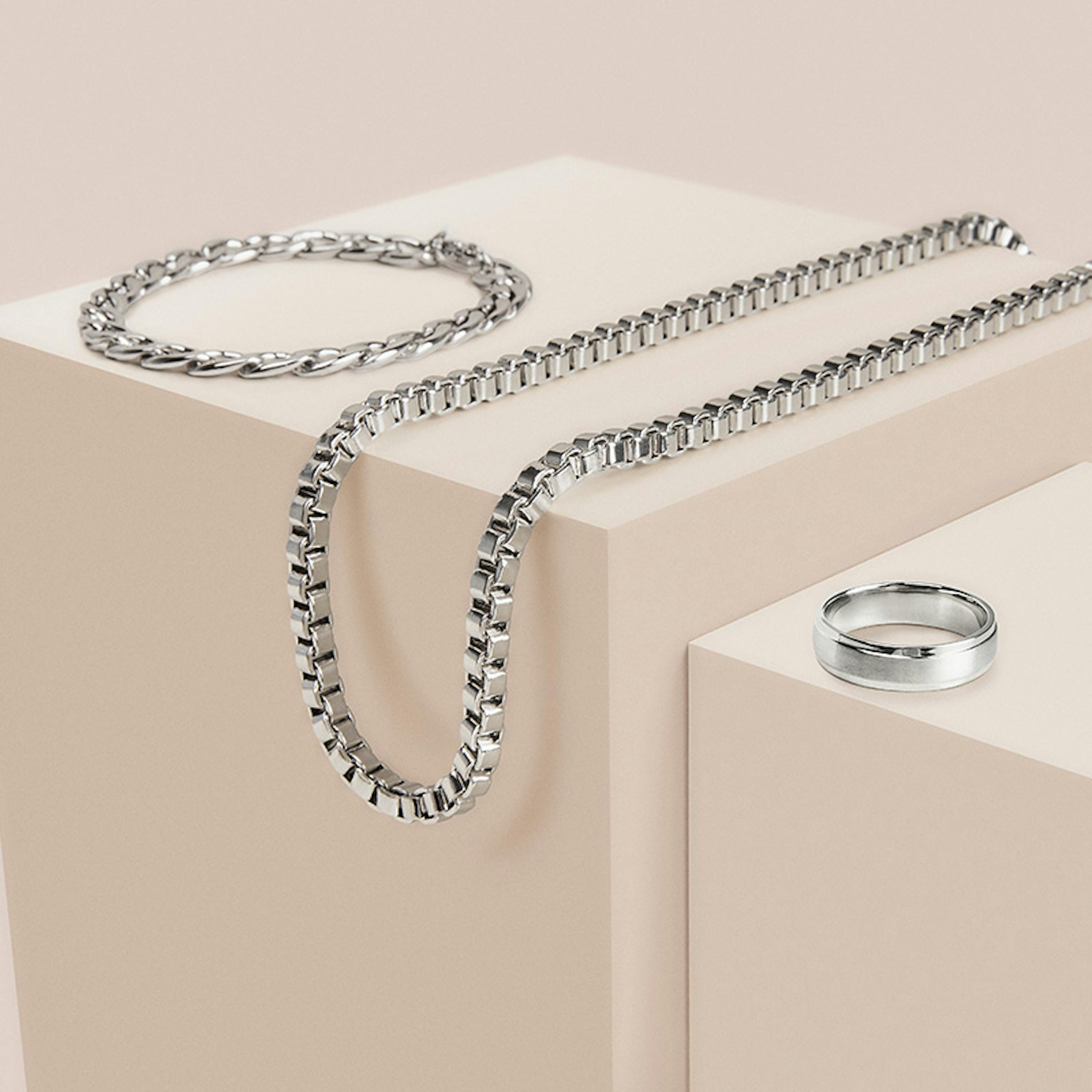 Silberner Herrenschmuck von Amor